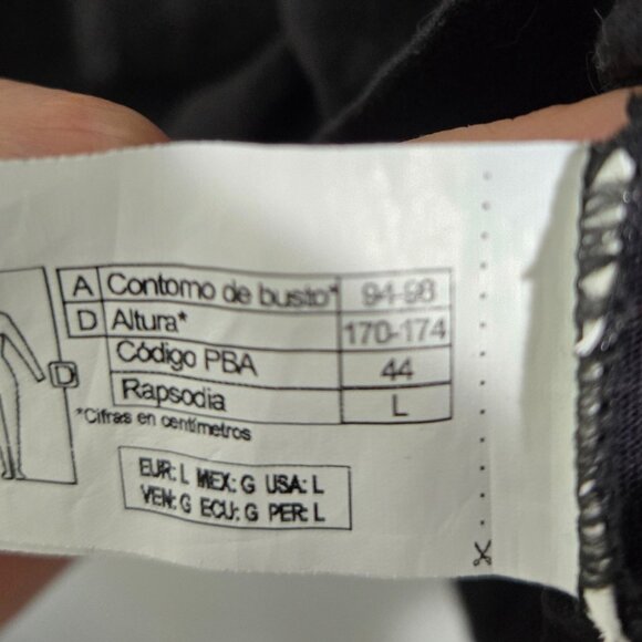 Black with gold designs shirt size L - Picture 2 of 4